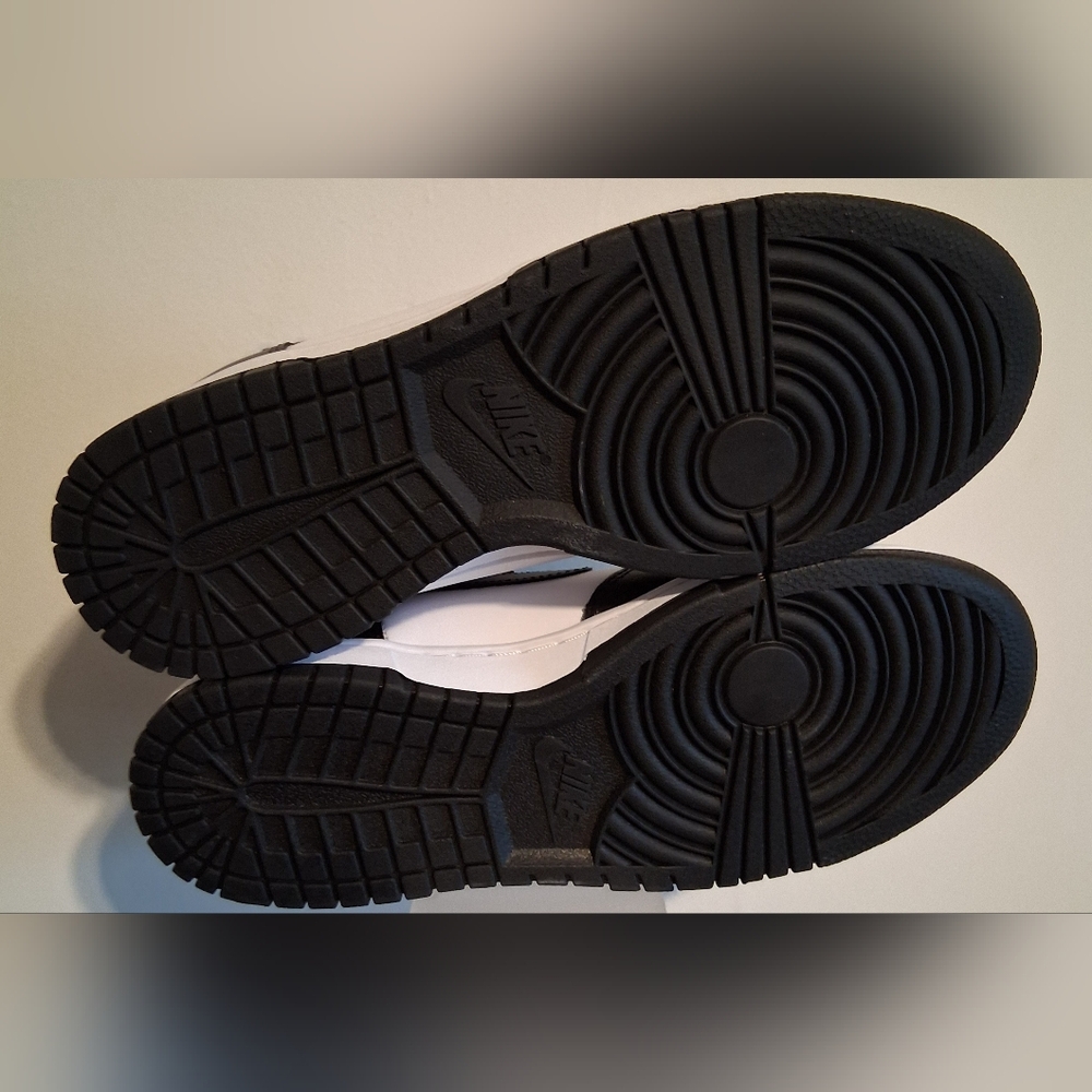 Nike Dunk High - Picture 4 of 7
